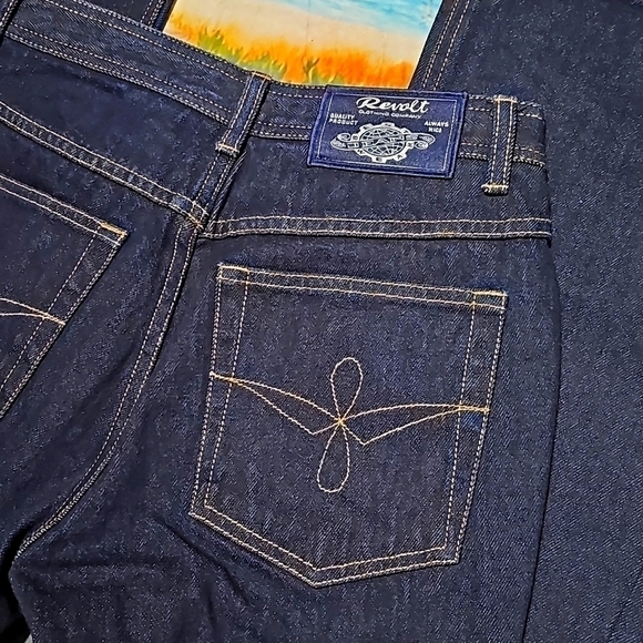 Revolt High-Rise Flare Jeans Size 11 NWT - Picture 5 of 6